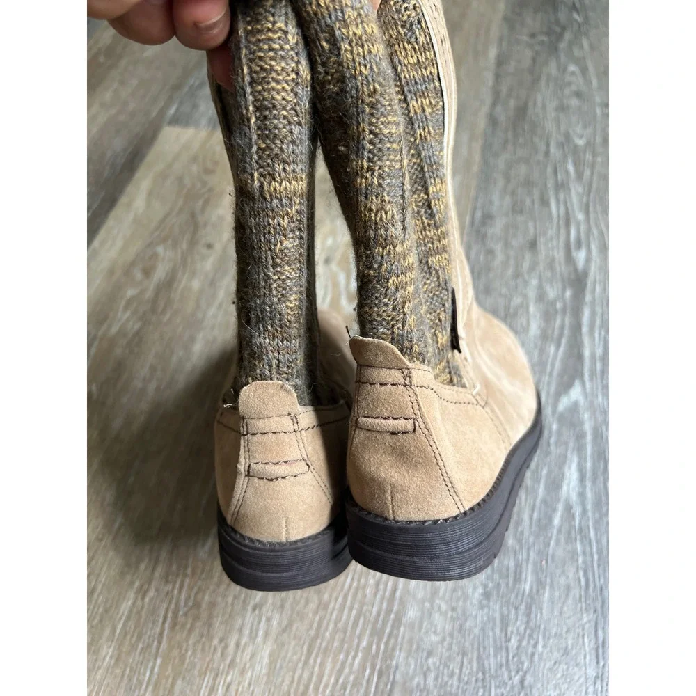 Muk Luks soft specified